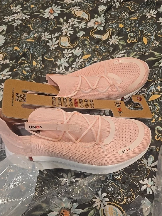 New Unisex Women's Breathable Pink Knit Slip-On Sneakers - Picture 1 of 3